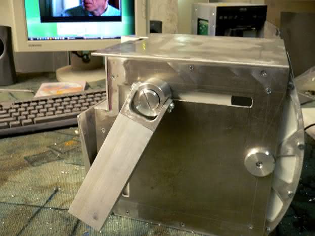 wall-e-computer-case-mod-46 wall-e-computer-case-mod-46
