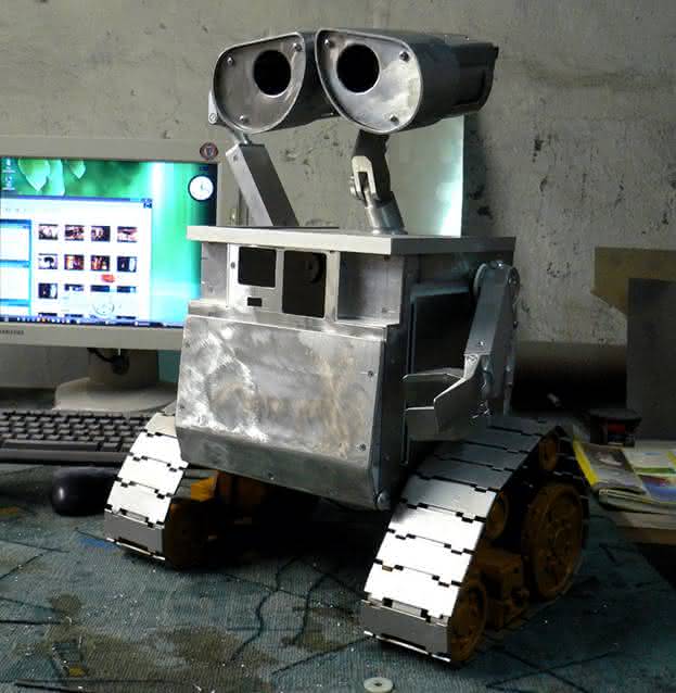 wall-e-computer-case-mod-64 wall-e-computer-case-mod-64