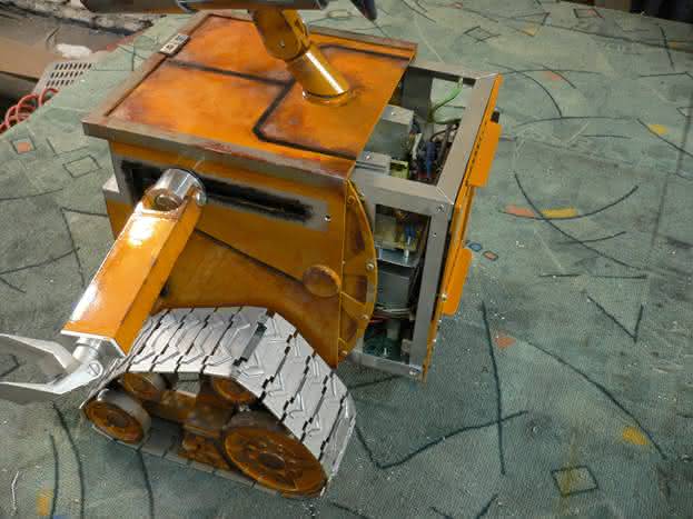wall-e-computer-case-mod-95 wall-e-computer-case-mod-95