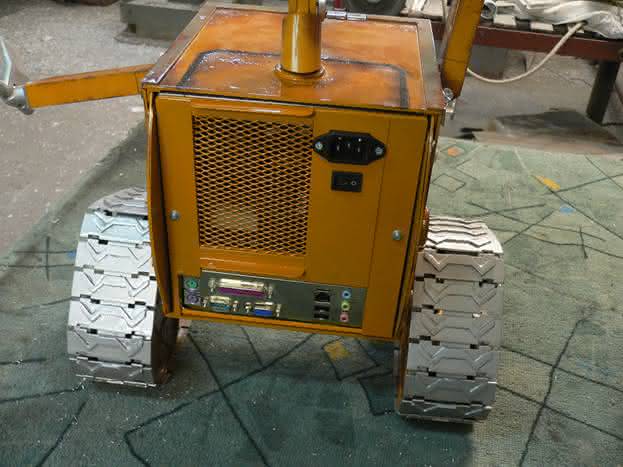 wall-e-computer-case-mod-96 wall-e-computer-case-mod-96